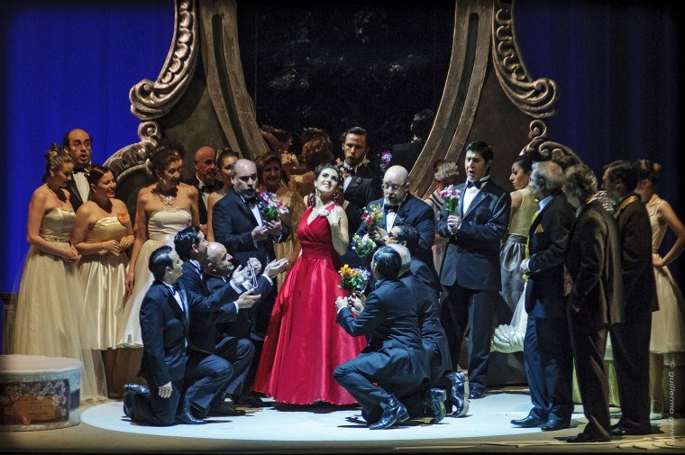 La Traviata en el Teatro Argentino una VIOLETA con protagonista absoluta : MARINA SILVA (TEATRO ARGENTINO de LA PLATA)