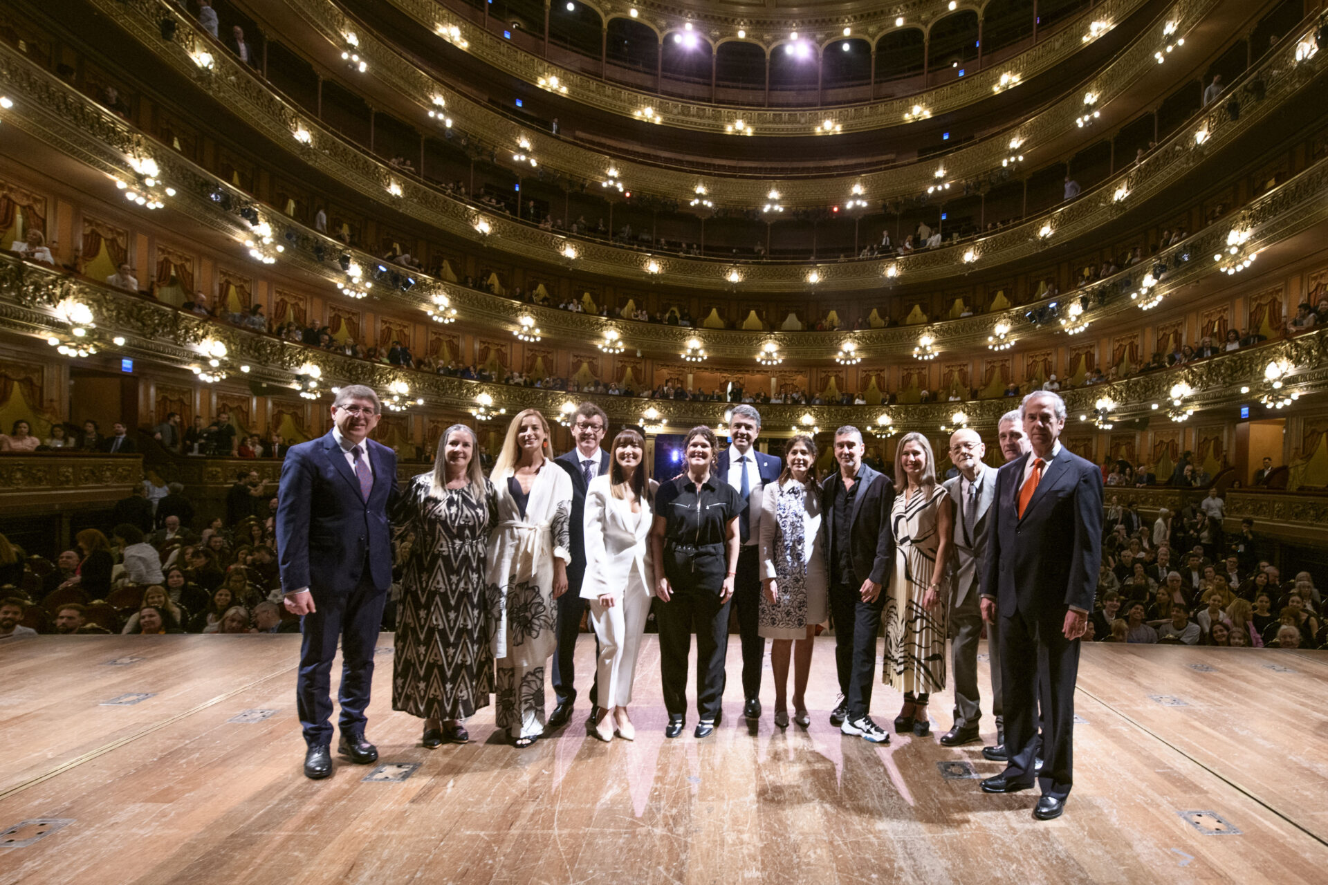 El Teatro Colón: Renovación y Excelencia para Proyectar el Arte ...
