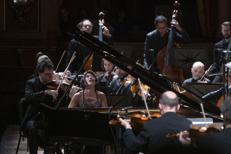YUJA WANG – MAHLER CHAMBER ORCHESTRA: una noche de prodigios (¿y de ausencias?) en el Teatro Colón