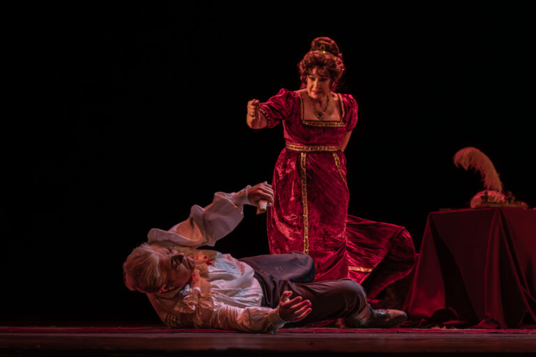 Tosca: pasión, sencillez y una escena que volvió a respirar teatro