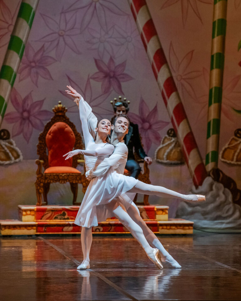 El Cascanueces: Bogani deslumbra, el ballet obedece