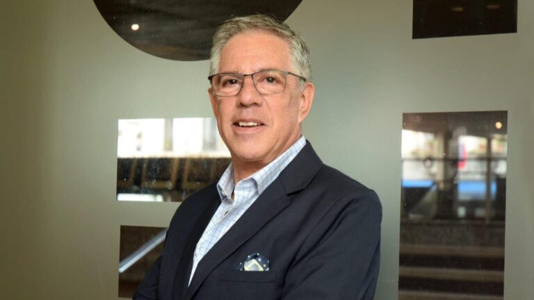 Entre charlas sobre el arte con Julio Bravo — I